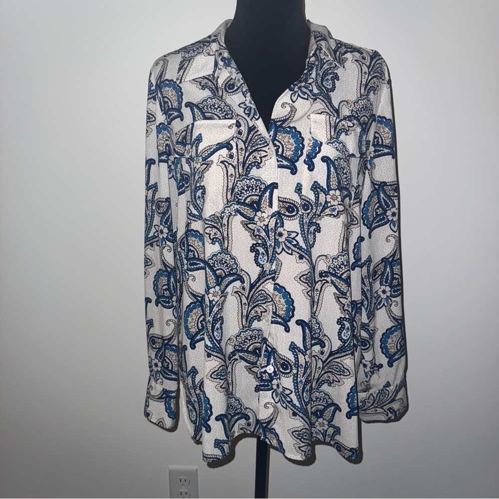 Tommy Hilfiger Blue and White Paisley Button Down Shirt Large